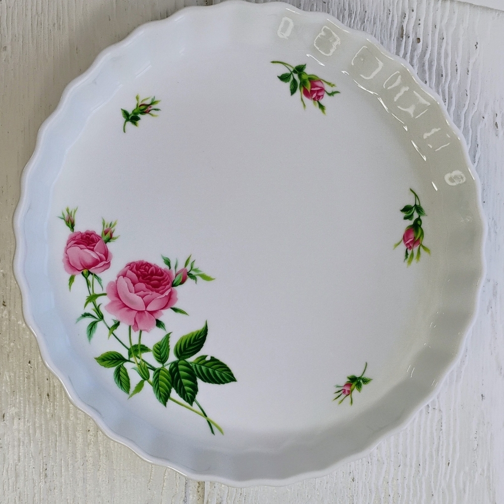 Vintage Christineholm Ceramic Quiche Dish Roses Fluted G-4 - Picture 2 of 15